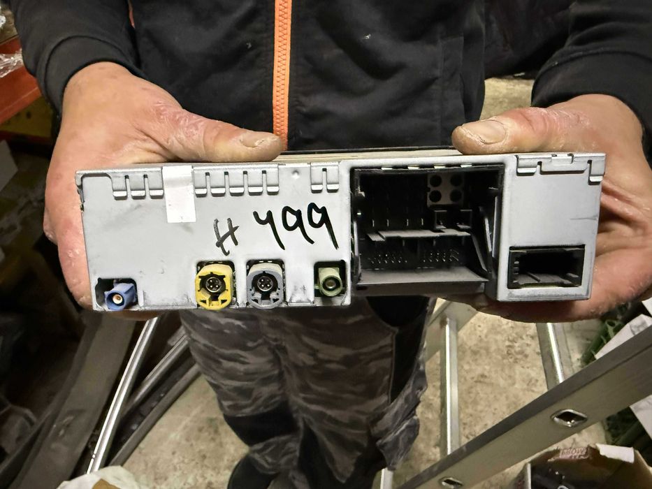 MEDIA,Радио,Навигация,Чейнджър 8T2 035 666 A ном 499