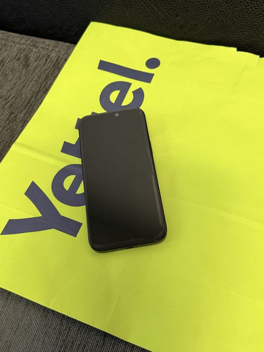 КАТО НОВ 1TB iPhone 16 Pro Max Yettel Гаранция 2027 г. Black