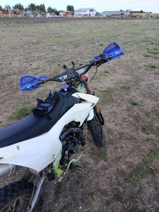 Vând kxd  motor 125cc