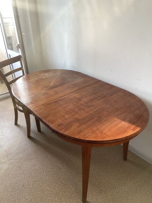 Кухонный, гостиный стол деревянный