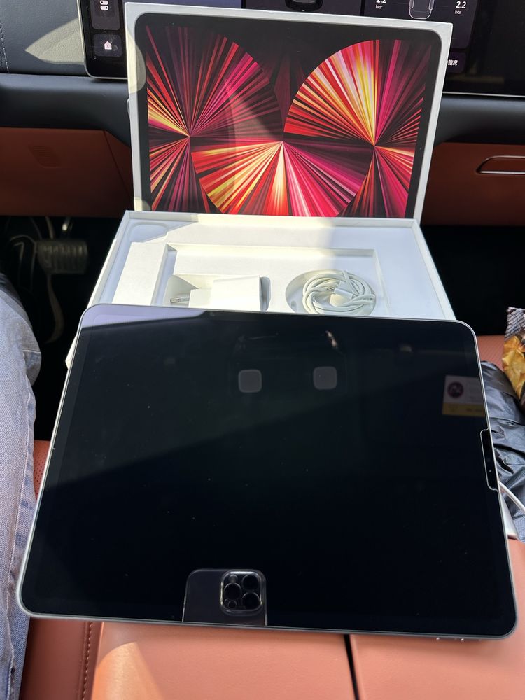 Ipad pro 11 m1 256Gb  в идеальном состоянии