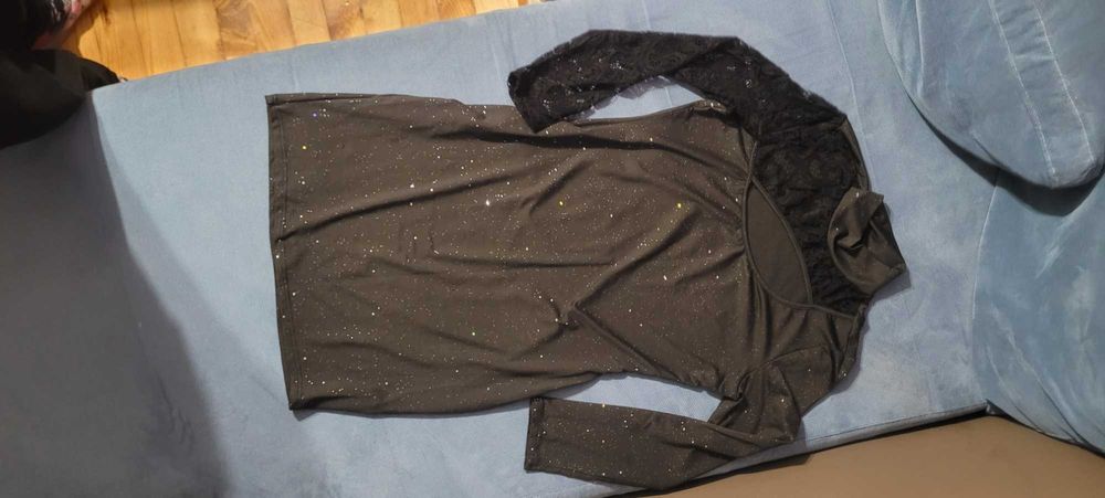 Черна асиметрична бляскава рокля