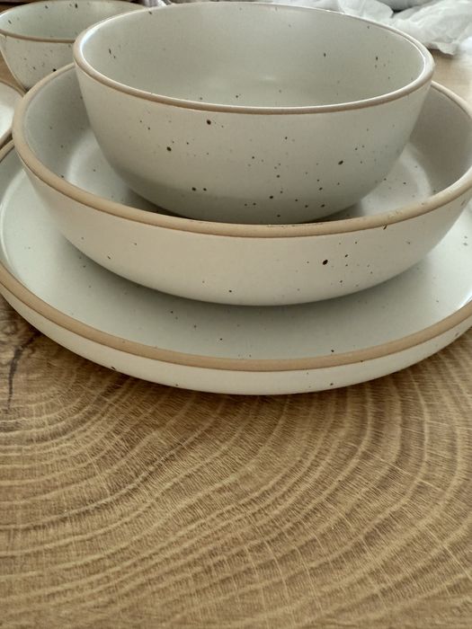 Сервиз за хранене Karaca за 8 човека