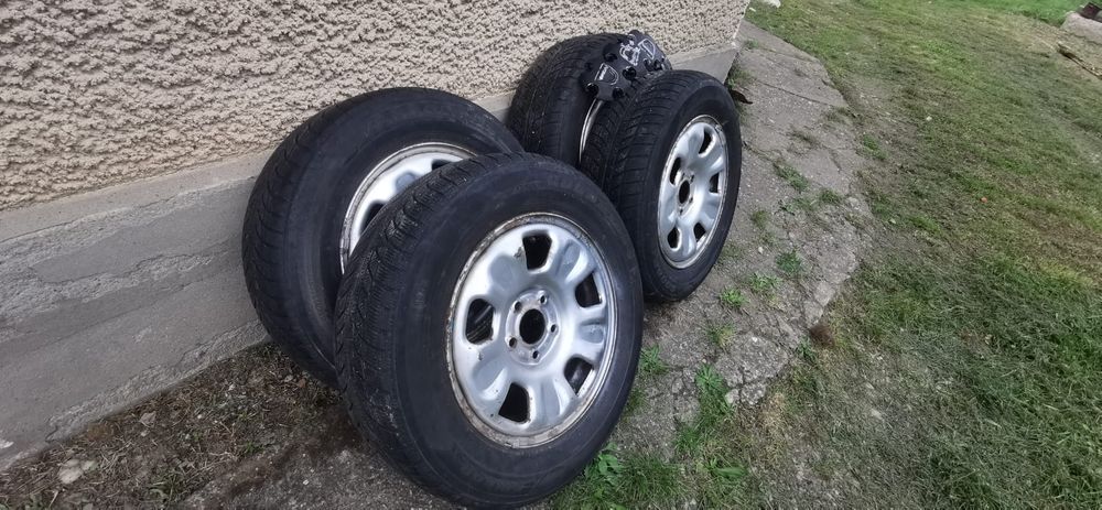 Roti genti duster 215 65 16 iarna