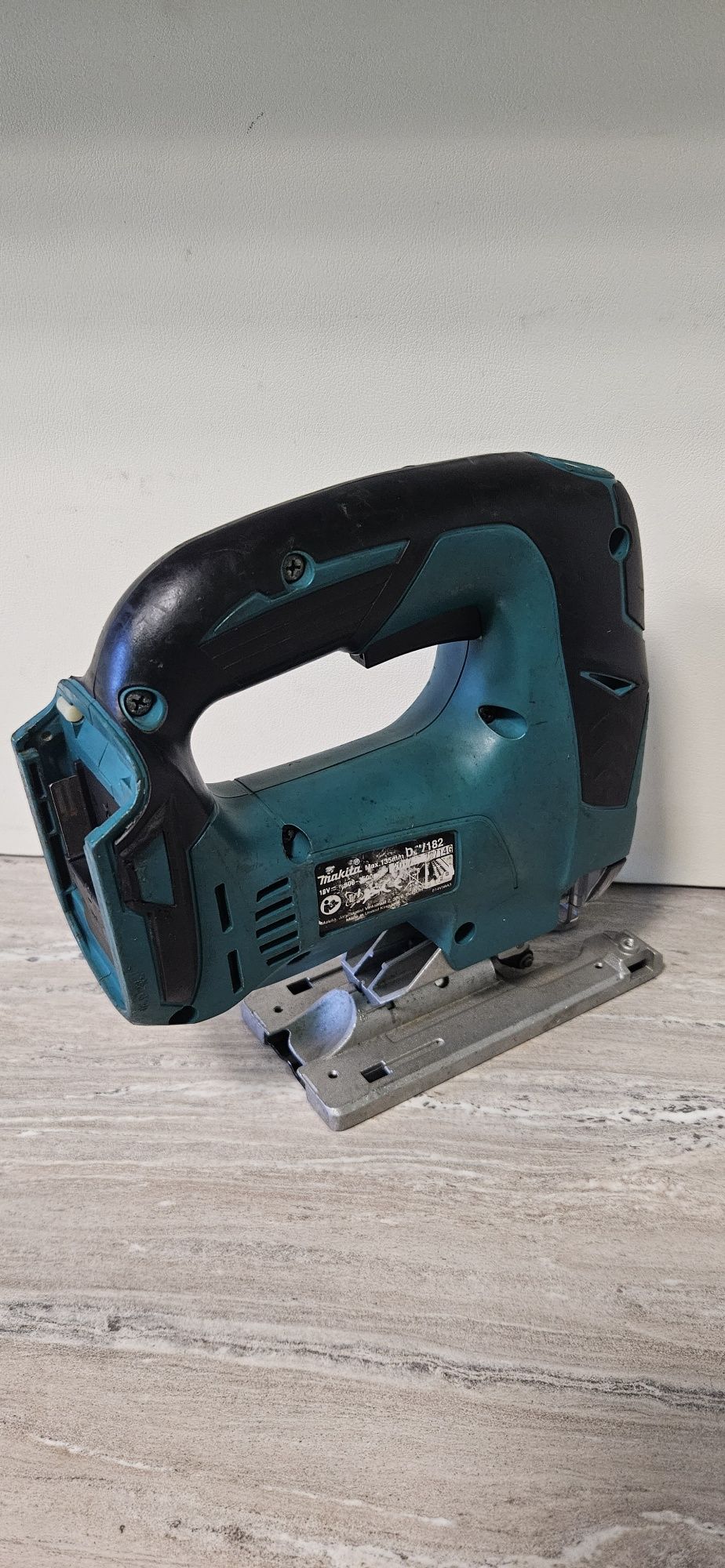 Makita Зеге Безчетково DJV182 18V.