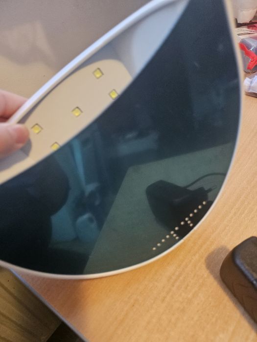 Lampa UV Melkior si 8 oje semipermanente