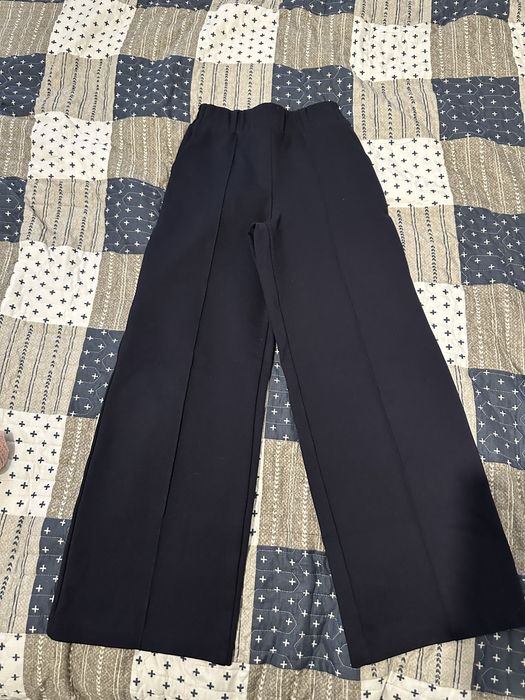 Школьные брюки плотные на девочку с карманами