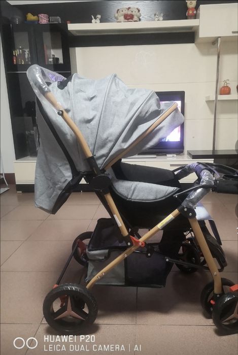 Продам коляску в отличном чистом состоянии