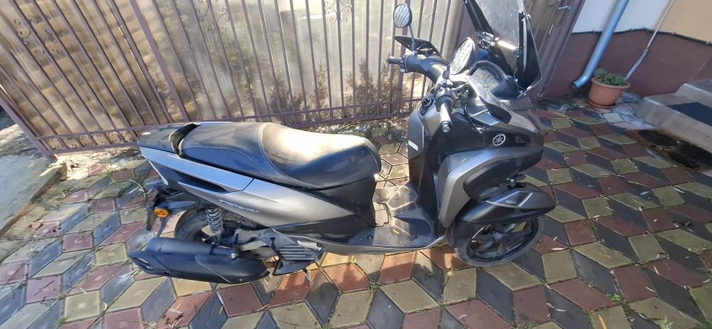 Vand Yamaha tricity 125 anul 2024!