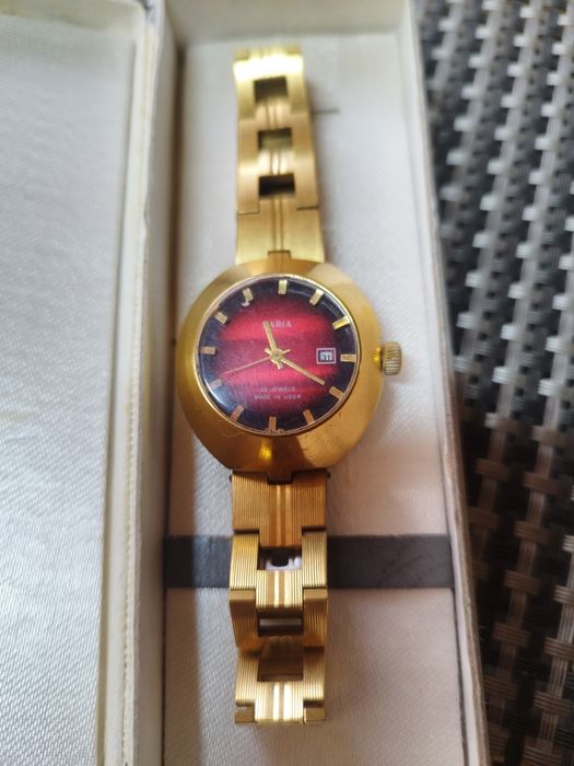 Продам женские часы СССР