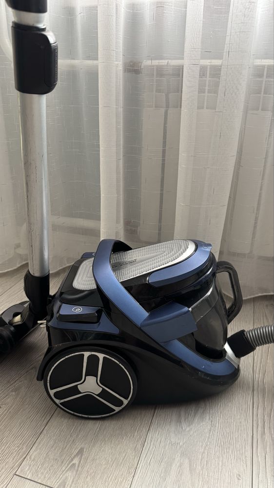 Пылесос Tefal с насадками