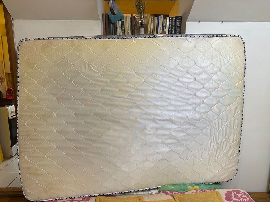 Продам матрац, без пятен