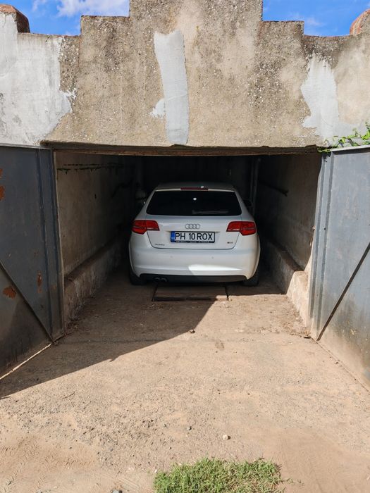 Vând Audi A3 culare alb
