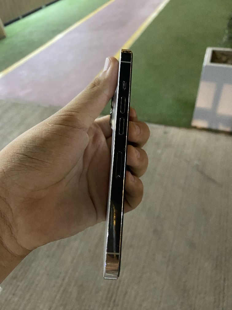 Iphone 13 pro 128Gb karobka yo'q garantiyasi bor