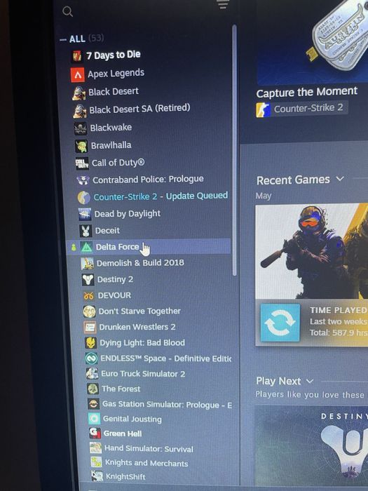 Vând PC Gaming, cu tot cu monitor DELL de 75 hZ, mouse si mousepad etc