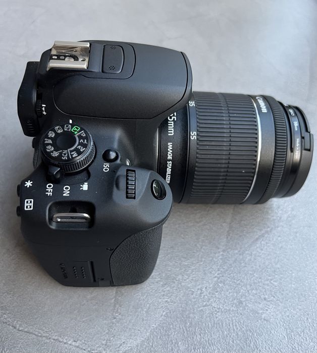 Canon EOS 700D + 18-55 IS STM