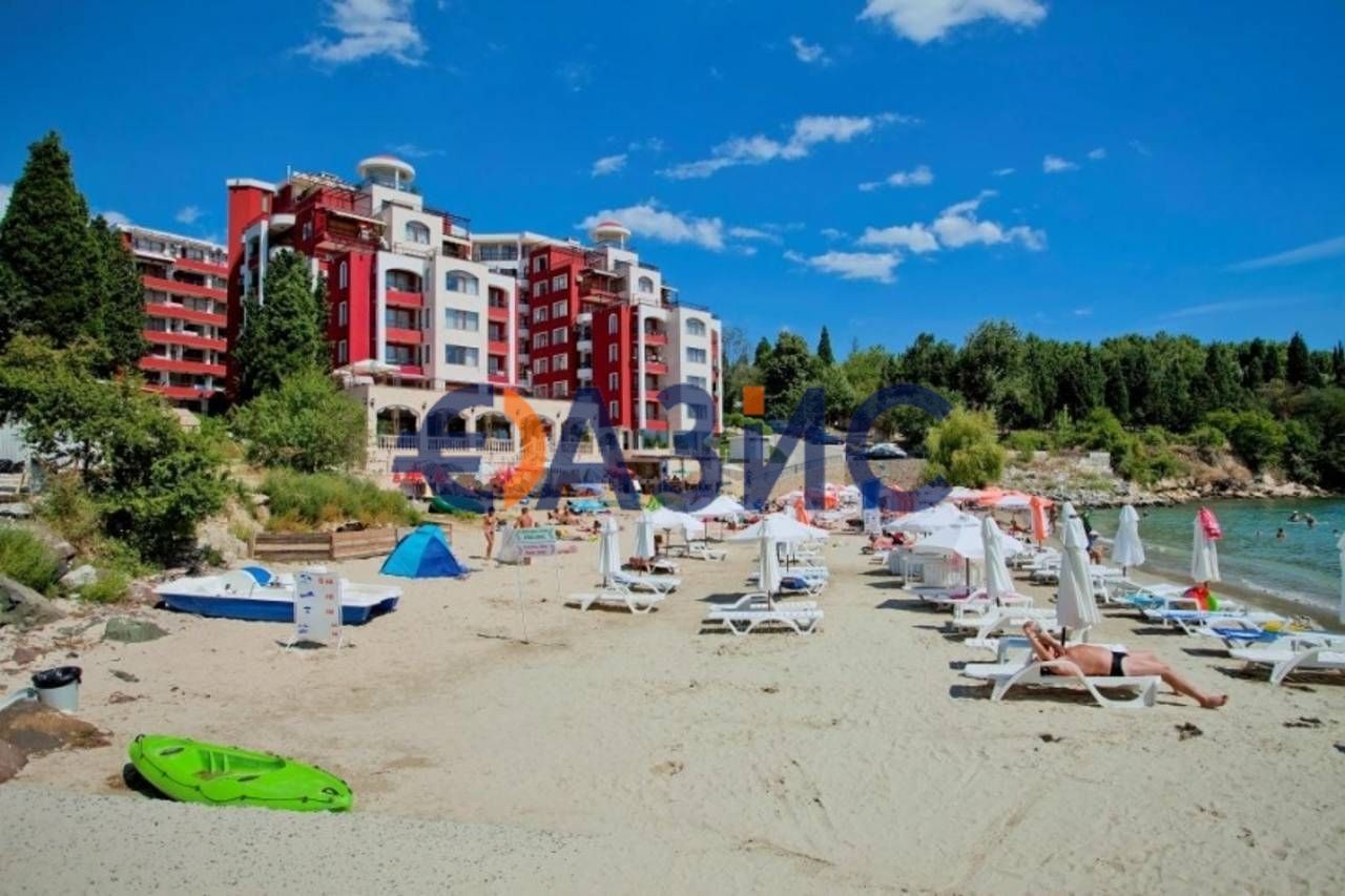 Голямо помещение за офис в кв. Черно Море 1, Несебър, 95.77 кв. м,