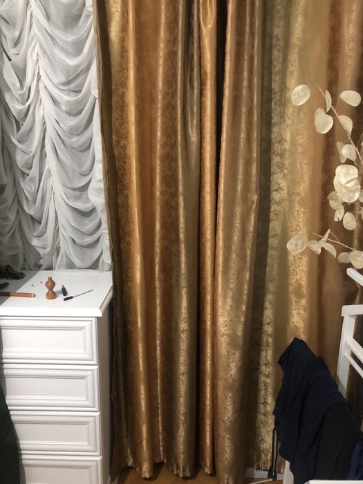 Draperii si galerie