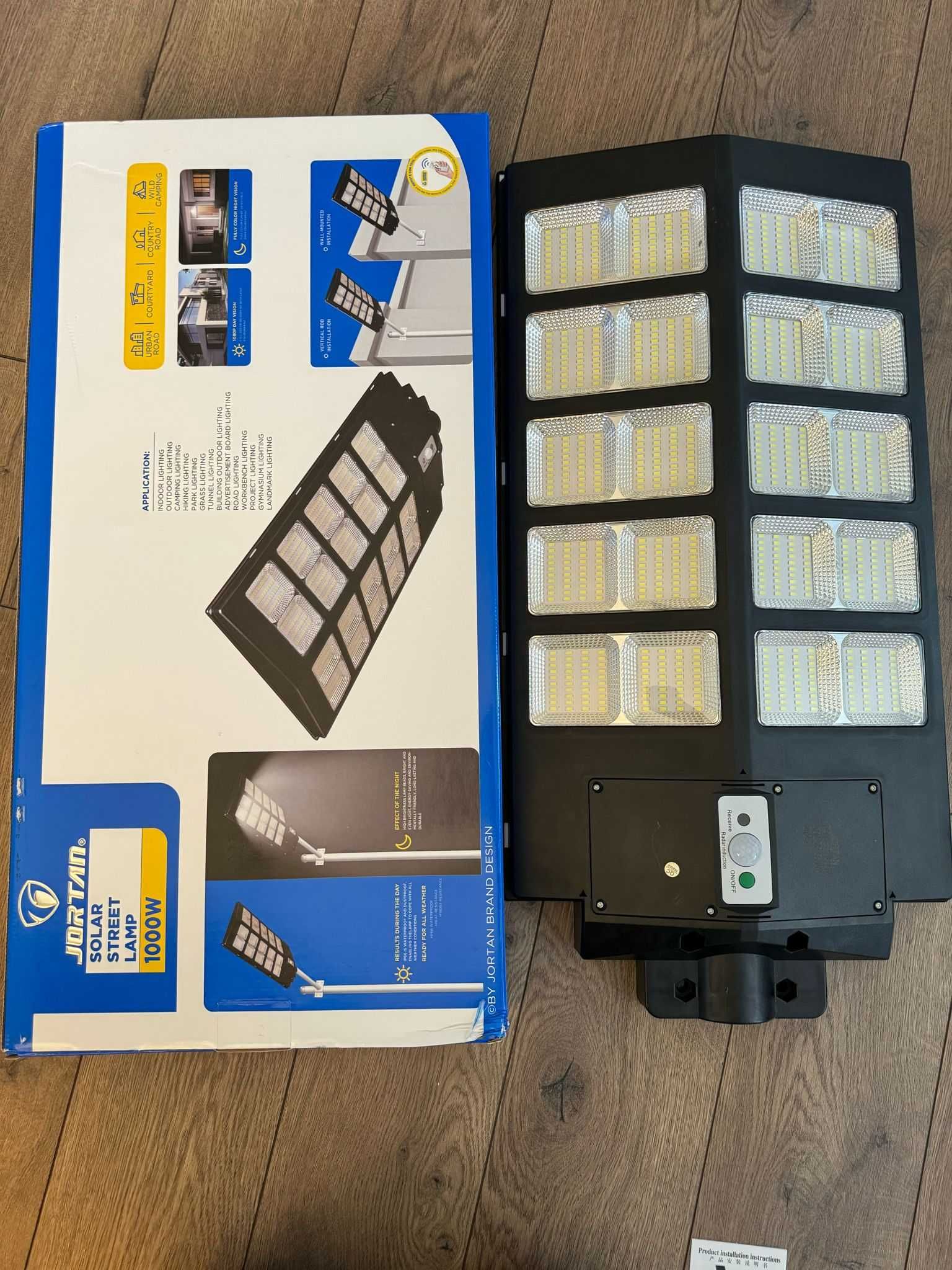 Lampa stradala cu panou solar si Proiector cu panou solar