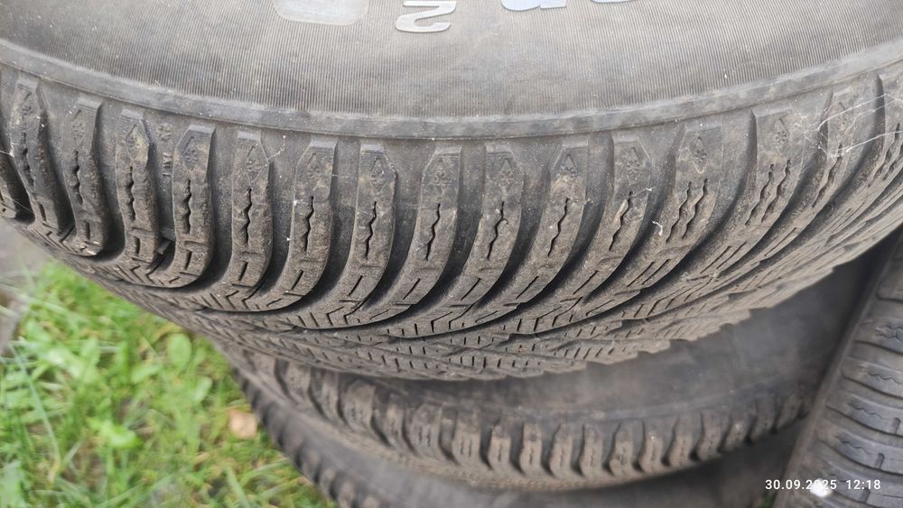 Jenti cu anvelope de iarna BF Goodrich 205/60 R16 Opel, Chevrolet