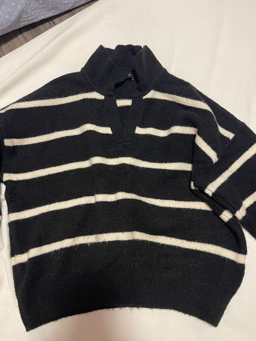 Блузи пуловери топове