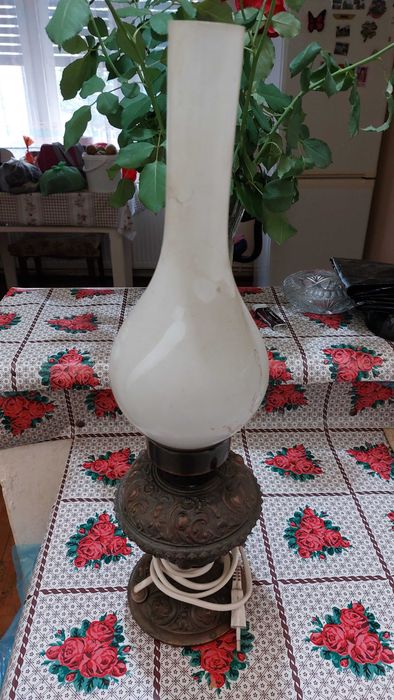 Lampa de petrol cu bec