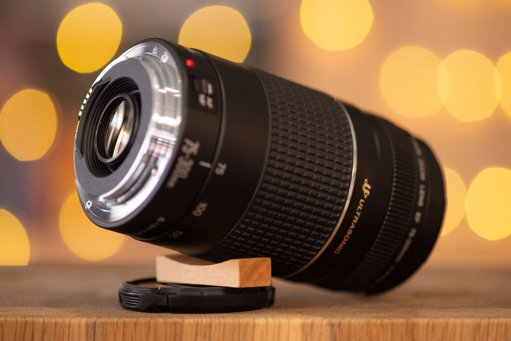Canon 75-300mm f/4-5.6 III USM EF обектив Канон