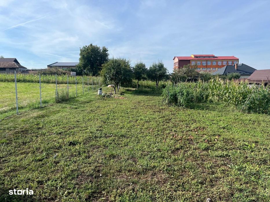 Vand teren cu proiect casa unifamiliala