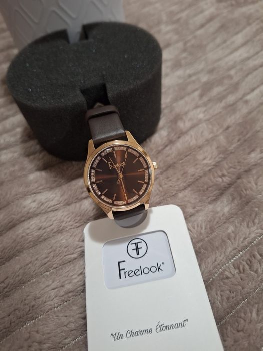 Дамски часовник FREELOOK