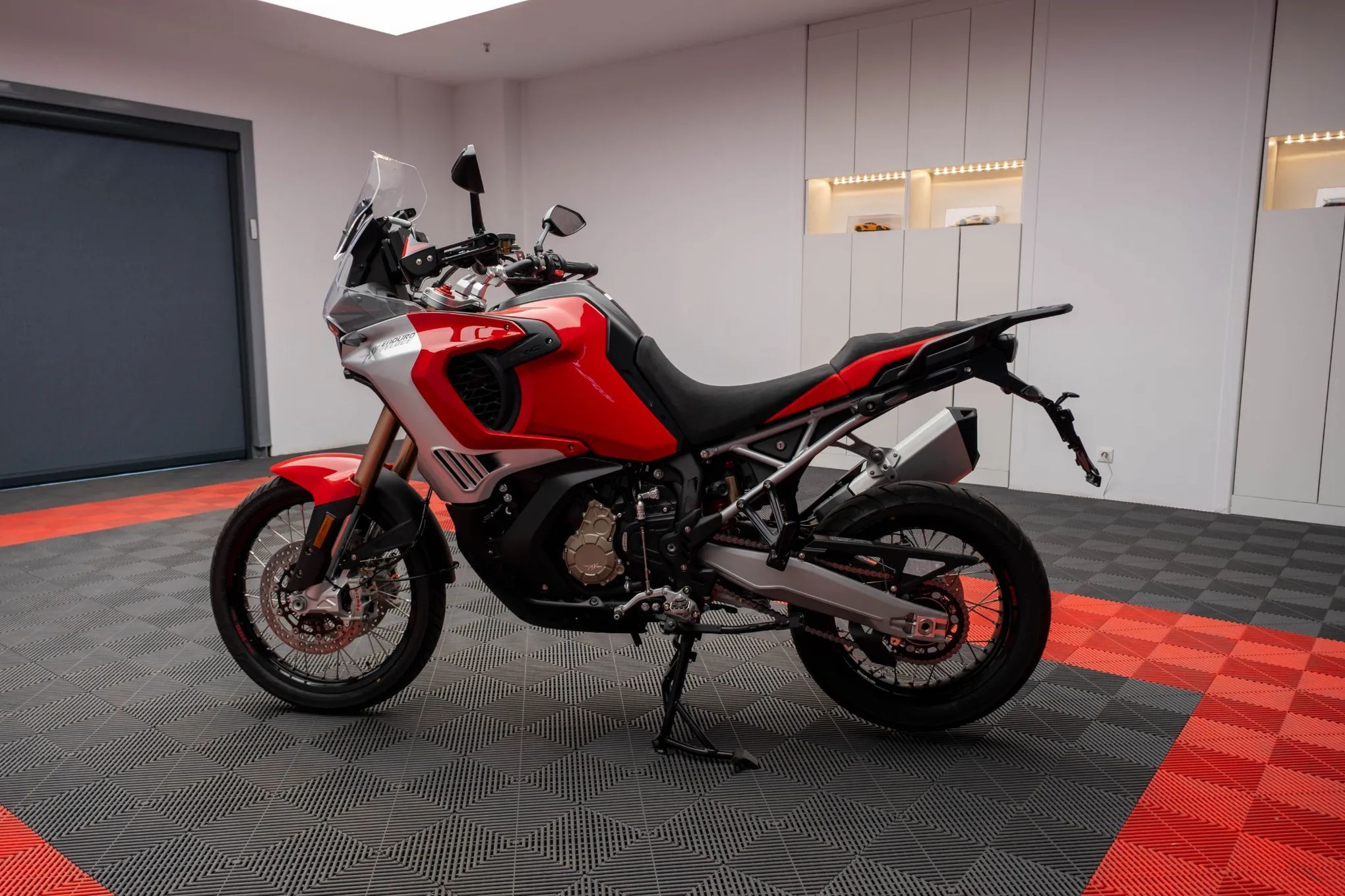 MV AGUSTA Enduro Veloce EAS Enduro Veloce