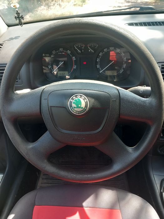 Vând Skoda Octavia Tour