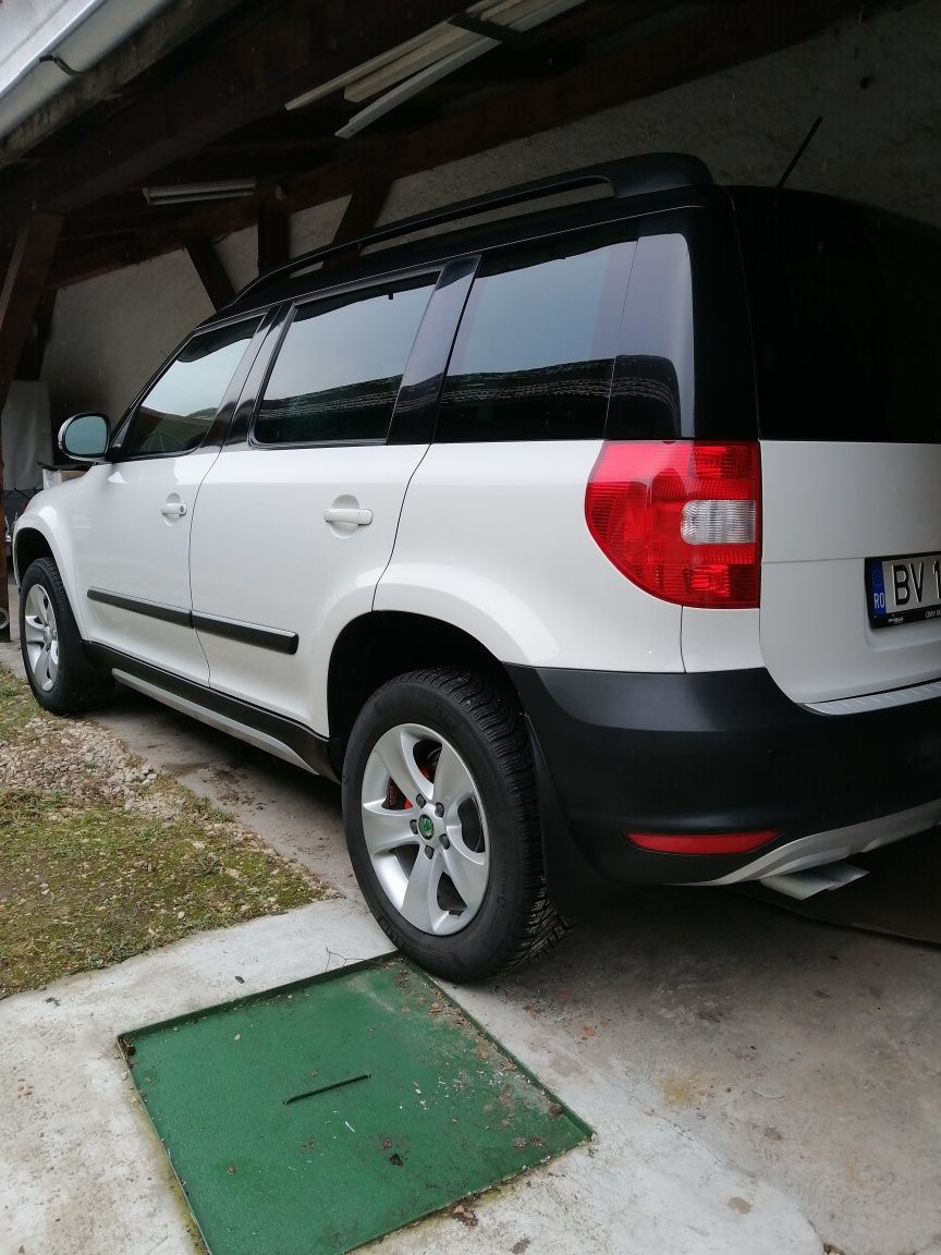 Skoda yeti 2.0 tdi 140 4x2 2013 Proprietar