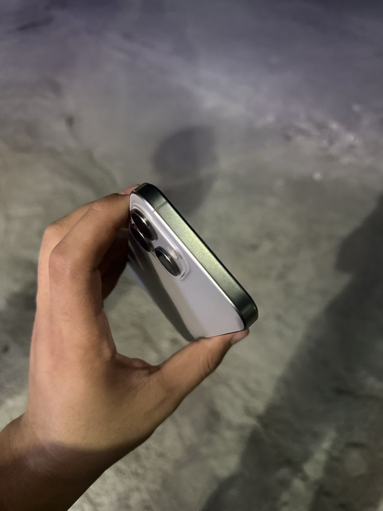 Iphone 15 pro max с гарантией