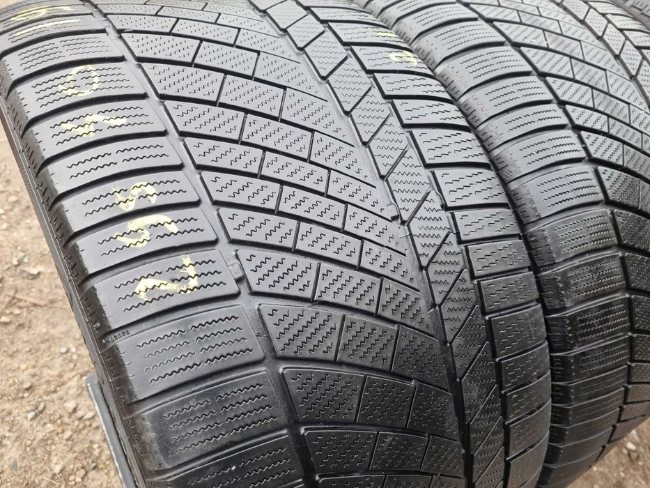 SET 4 Anvelope Iarna 265/45 R19 + 295/40 R19 CONTINENTAL (Panamera)