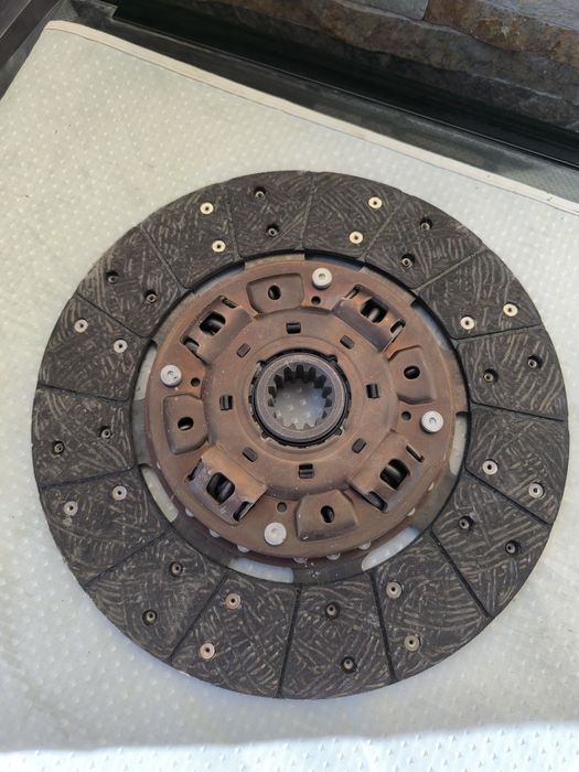 Isuzu Disk Sepleniya Yangi ummuman ishlatilmagan.Narxini kelushamiz