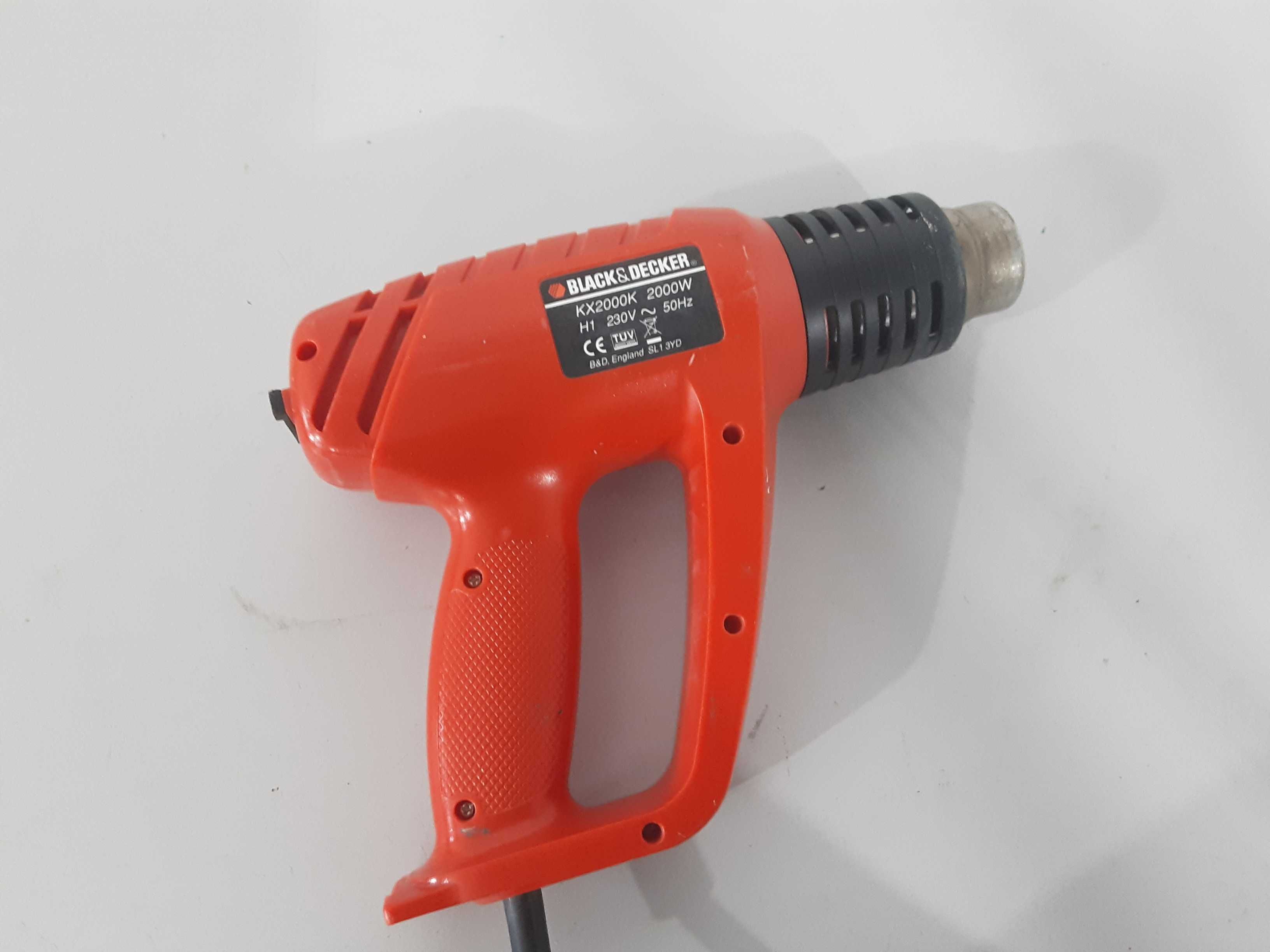 Пистолет за топъл въздух - Black &Decker 2000W