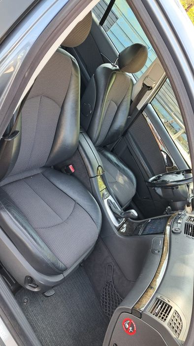 Mercedes E 220 W 211