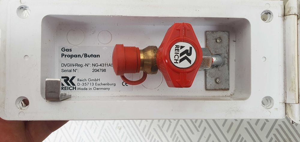 Gura de gaz (priza cu robinet si mufa rapida) de conexiune gaz extern