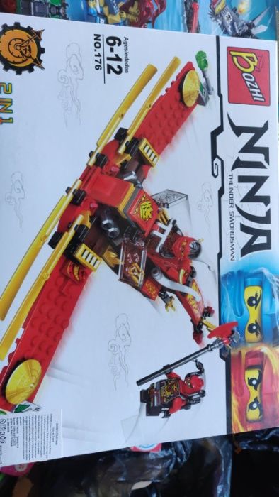 Нов запечатан конструктор Ninja Movie Thunder Swordsm съвместим с Lego