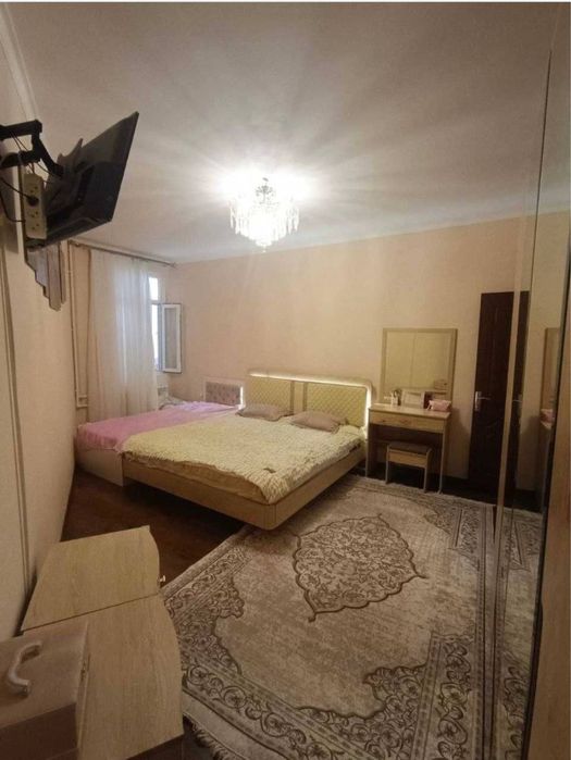 Срочно продается 2х комнатная квартира ор. Площадь Хамида Алимжана