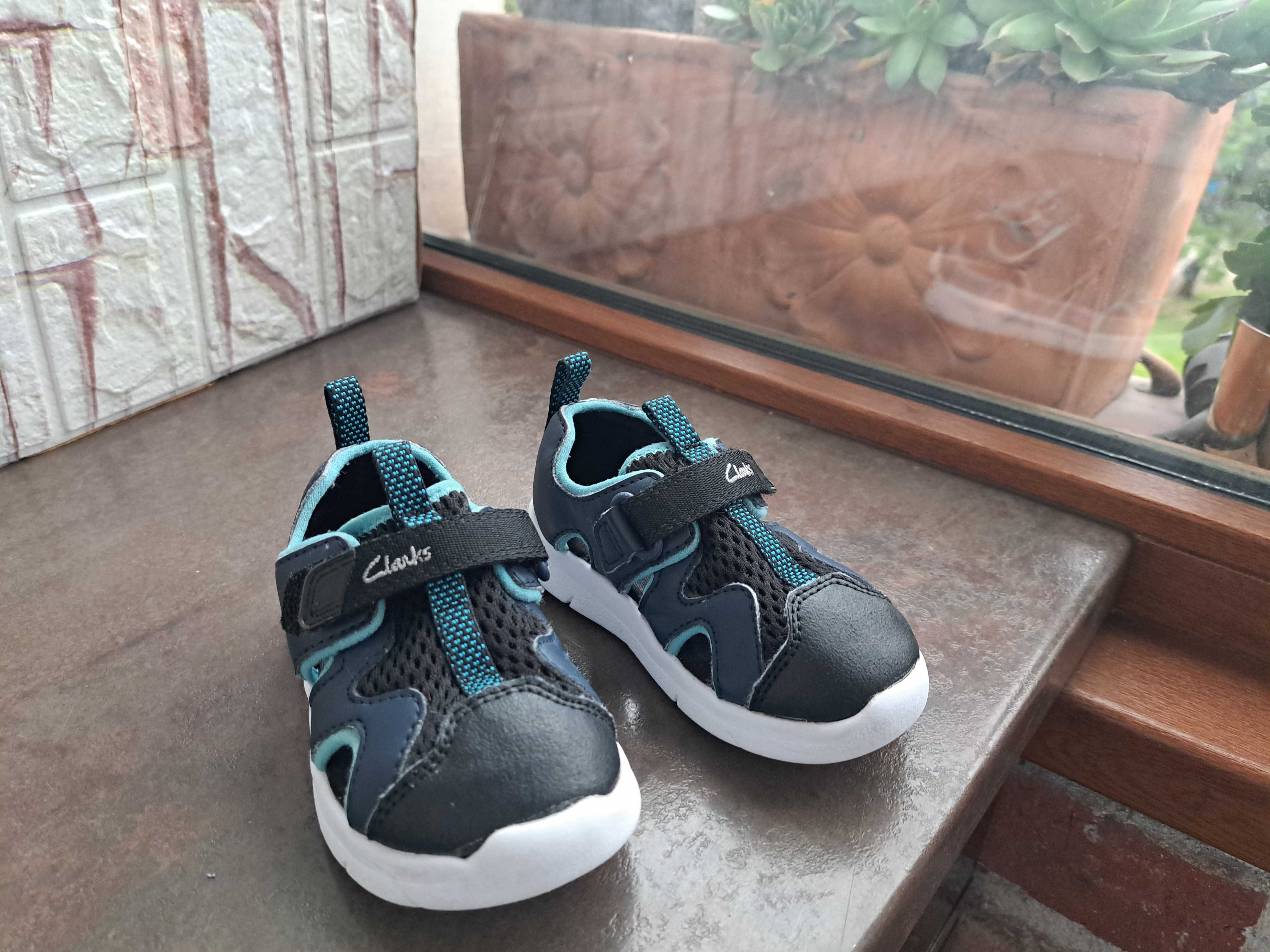 детски сандали,Clarks,летни отворени обувки за момче,номер23