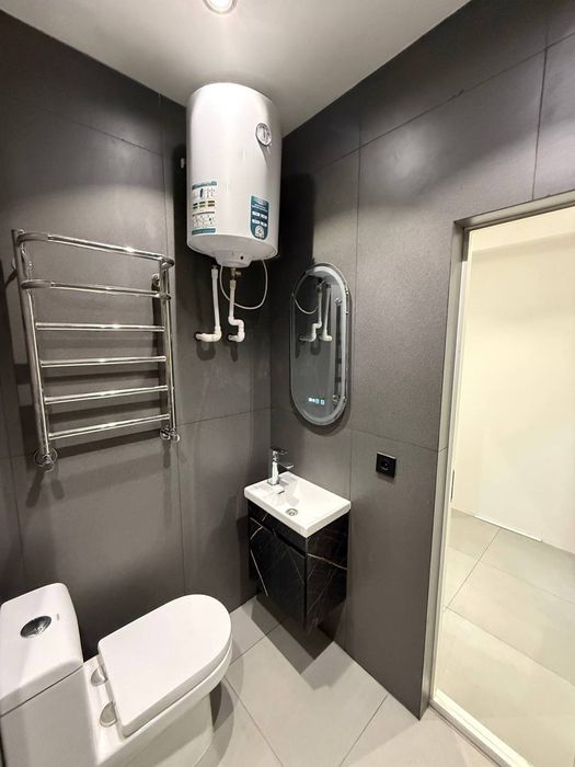 Мега планет метро юнусабад -13 1 комнатная студия, пустая