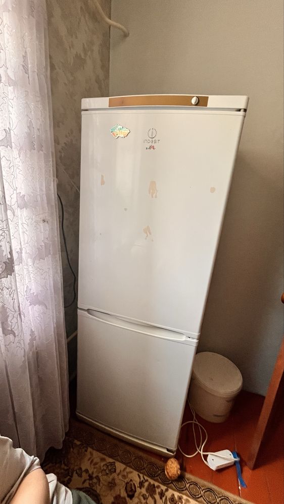 Продается холодильник срочно