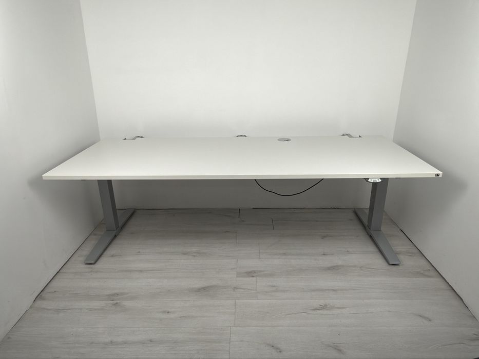 бюро  Електрически регулируем работен плот Ш 200см  Д 80см обзавеждане