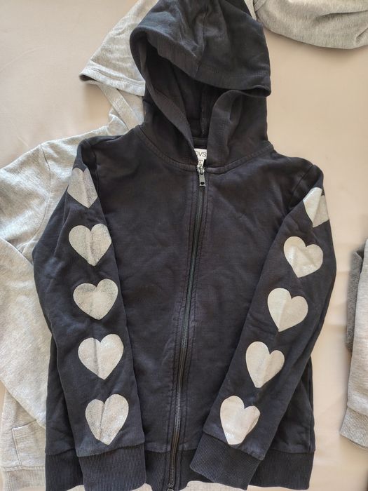 Анураци/Суичъри Nike, HM, Beneton и OVS