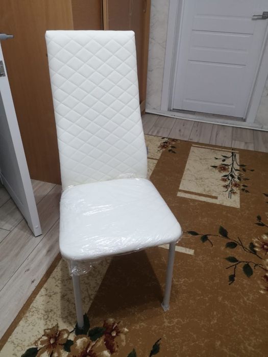 Стул кухонные новые