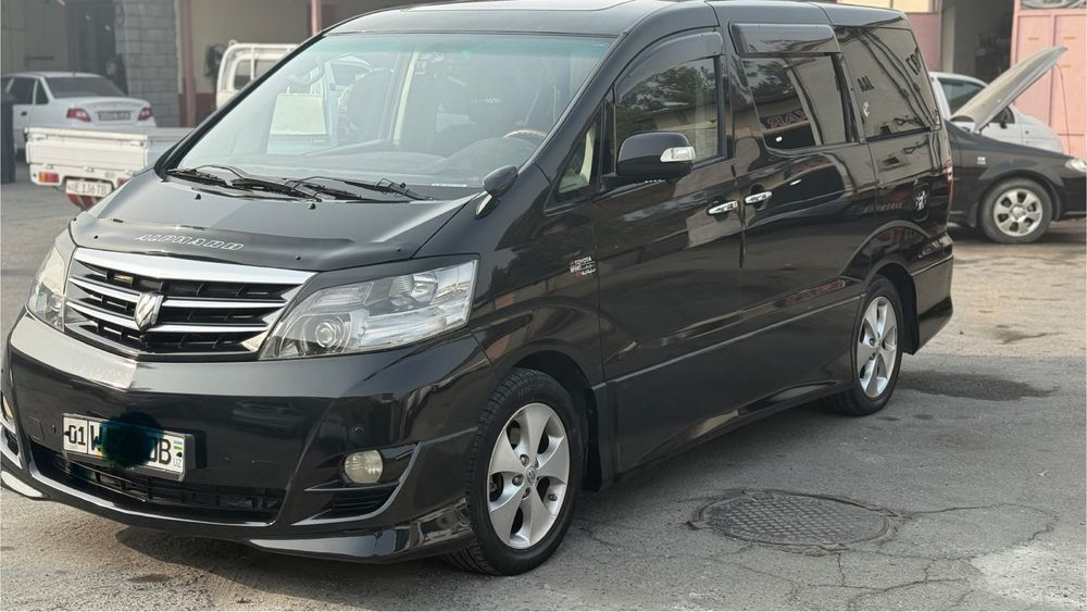 Toyota Alphard 2007 2.4 At 7 мест