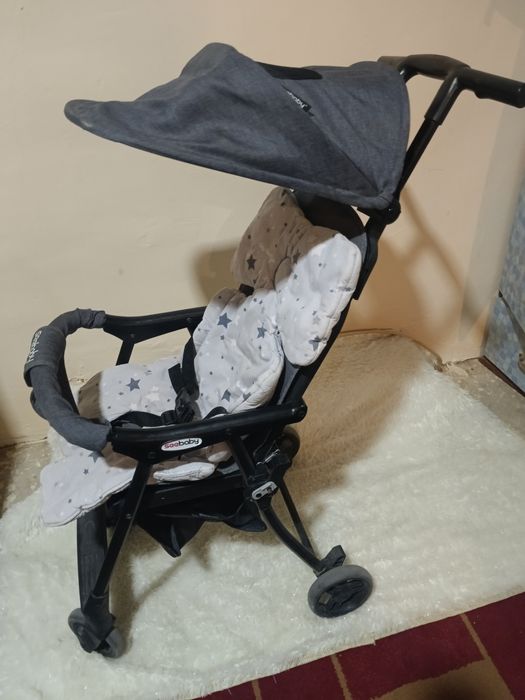 Коляска сидячая летная почти новая