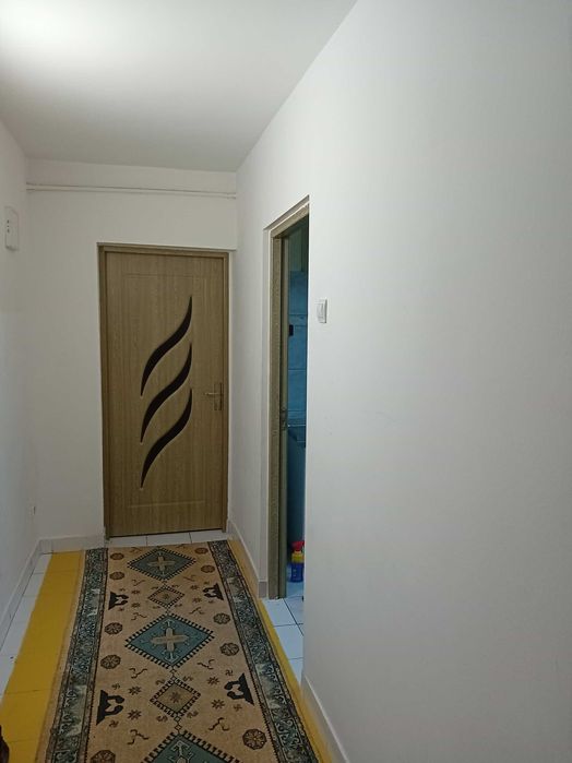 Vand apartament,urgent
