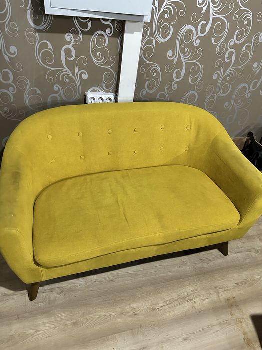 Продам стильный и компактный диван